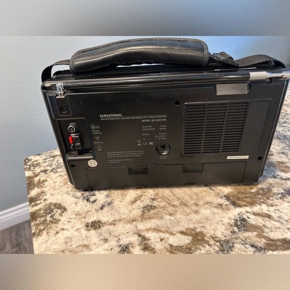 Grundig S350DL AM/FM/SW High Sensitivity World Receiver Shortwave Radio TESTED. - Picture 4 of 4